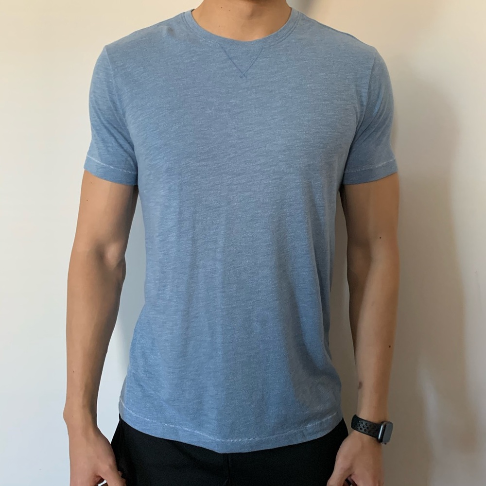 MENS banana republic tee